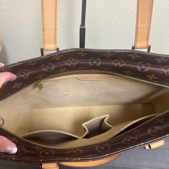 AUTHENTIC Louis Vuitton Luco Monogram Tote - Picture 12 of 12